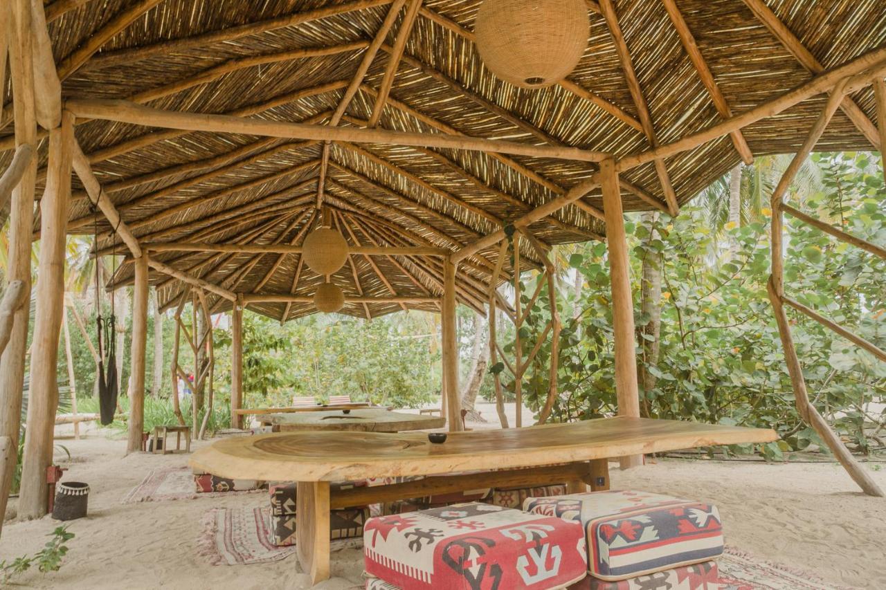 Eteka Slow Adults Only 4*