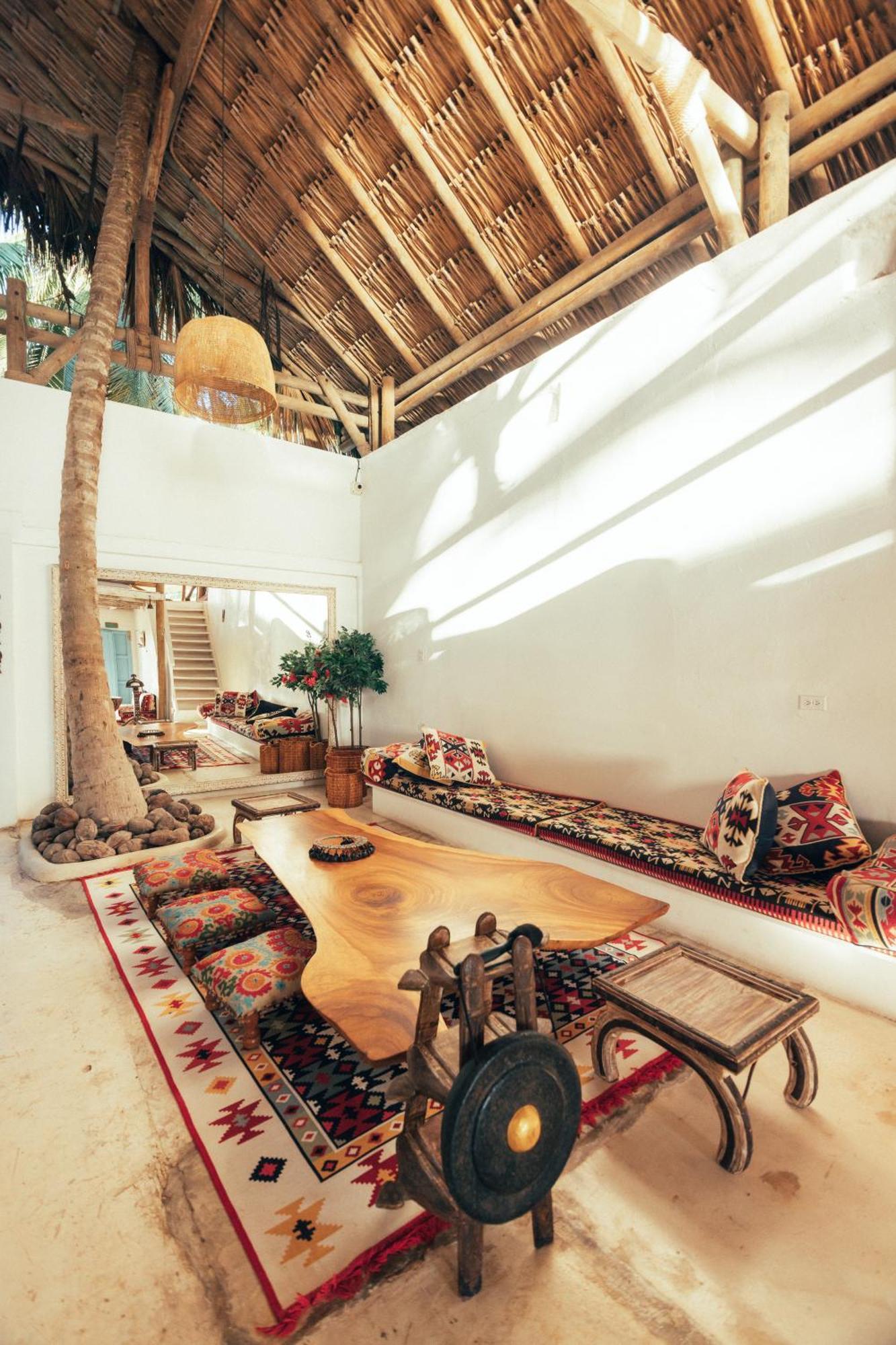 Eteka Slow Adults Only 4*